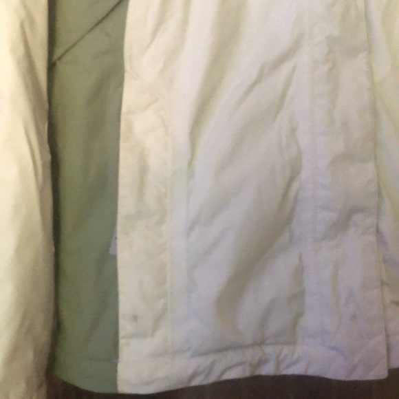 The North Face winter coat p2422 - Picture 3 of 12